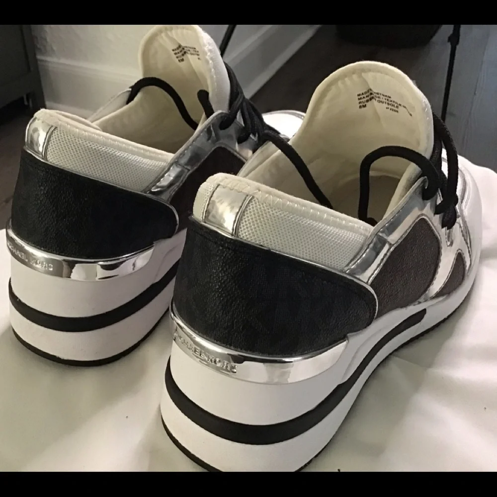 Michael Kors Wedge Sneakers Sz 8 M